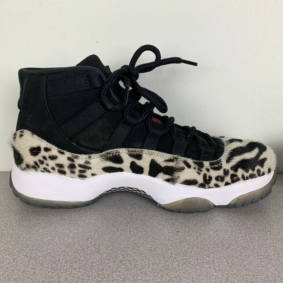 Air Jordan 11 Animal Instinct AR0715-010 Women's size 10 - Picture 8 of 16